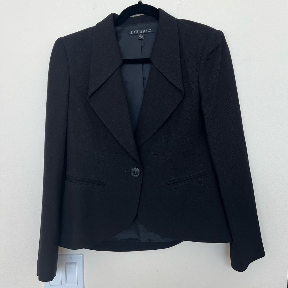 Lafayette 148 black blazer, great used condition